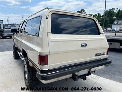 1991 Chevrolet Suburban Silverado V1500 Lifted 4x4 Squarebody   - Photo 6 - North Chesterfield, VA 23237