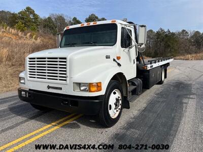 2001 International 4700 Rollback Flatbed Tow Truck   - Photo 2 - North Chesterfield, VA 23237