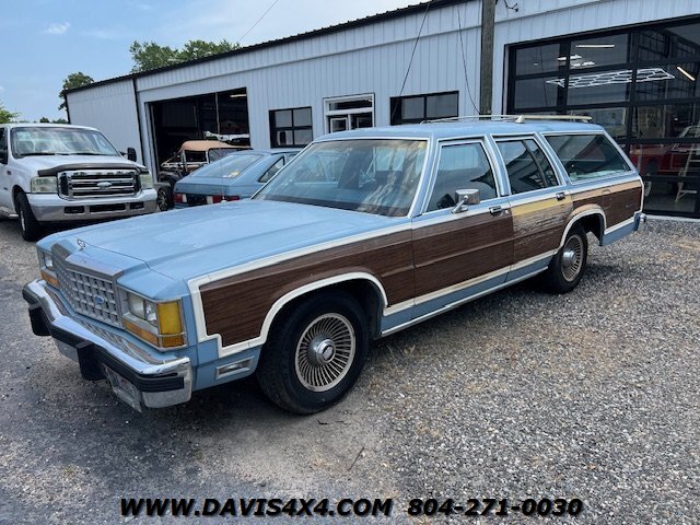 1987 Ford LTD Crown Victoria Country Squire LX - Photo 1 - North Chesterfield, VA 23237