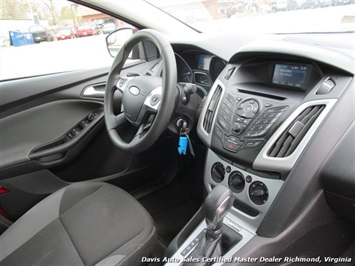 2012 Ford Focus SE   - Photo 9 - North Chesterfield, VA 23237