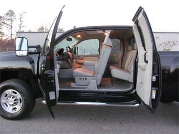 2007 Chevrolet Silverado 2500 LTZ (SOLD)   - Photo 19 - North Chesterfield, VA 23237