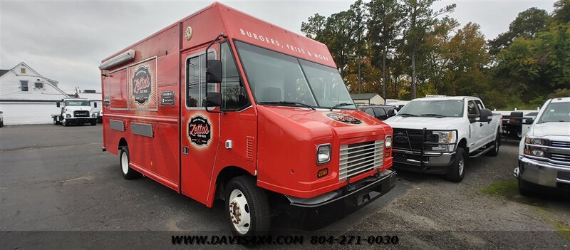 2018 Ford F59 food vendor Concession truck custom built