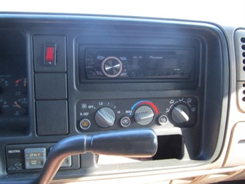 1999 Chevrolet Tahoe LS (SOLD)   - Photo 7 - North Chesterfield, VA 23237