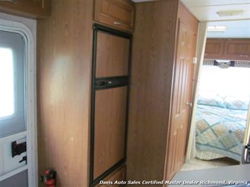 2004 Chevrolet 3500 Dutchman Camper Motor Home RV M28A DRW Gas   - Photo 29 - North Chesterfield, VA 23237