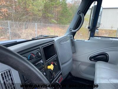 2005 INTERNATIONAL 4300 Flatbed Tow Truck Rollback Wrecker   - Photo 9 - North Chesterfield, VA 23237