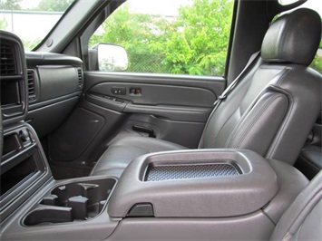 2005 GMC Sierra 3500 SLT (SOLD)   - Photo 31 - North Chesterfield, VA 23237