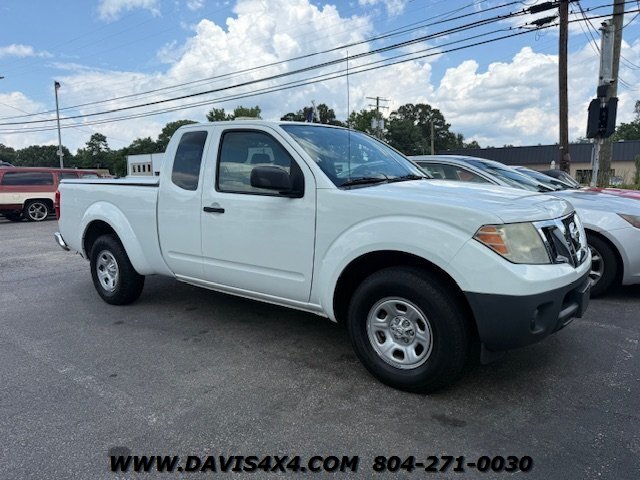 2015 Nissan Frontier S   - Photo 1 - North Chesterfield, VA 23237