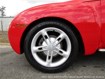 2004 Chevrolet SSR LS Limited Edition Convertible (SOLD)   - Photo 11 - North Chesterfield, VA 23237