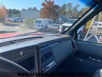 2002 Chevrolet 8500 Series Rolloff Dumpster Truck   - Photo 10 - North Chesterfield, VA 23237