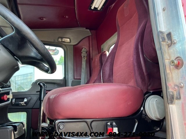 2006 Kenworth W900 Tri-Axle Day Cab CAT Truck - Photo 33 - North Chesterfield, VA 23237