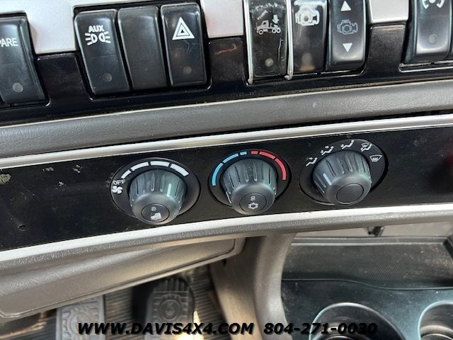2006 Kenworth W900 Tri-Axle Day Cab CAT Truck - Photo 37 - North Chesterfield, VA 23237