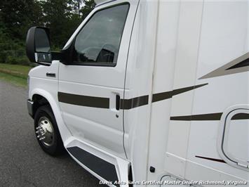 2017 Ford E-450 Super Duty Forest River Sunseeker Motorhome Class C RV   - Photo 50 - North Chesterfield, VA 23237