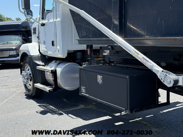 2022 MACK MD Rolloff Dumpster Truck - Photo 22 - North Chesterfield, VA 23237