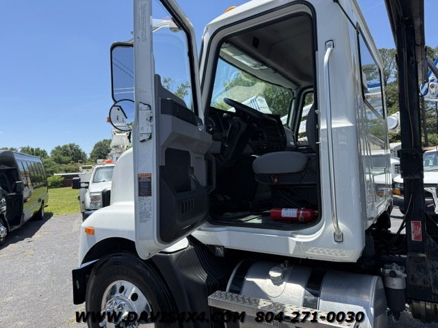 2022 MACK MD Rolloff Dumpster Truck - Photo 15 - North Chesterfield, VA 23237