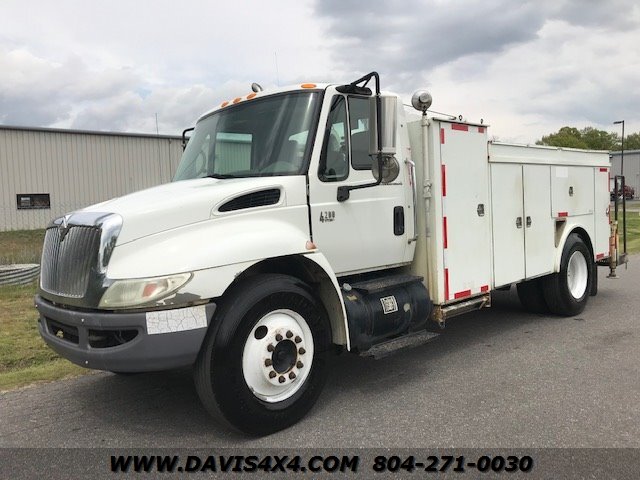 2008 International 4200 Series Utility Body Crane Truck - Photo 1 - North Chesterfield, VA 23237