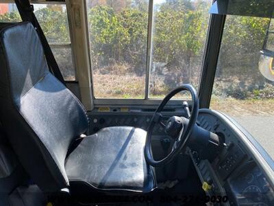 2004 THOMAS Bus Pusher Style Flat Nose Cab Over With Caterpillar  Diesel Engine - Photo 13 - North Chesterfield, VA 23237