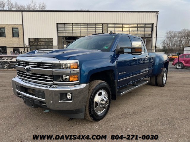 2017 Chevrolet Silverado 3500 LTZ Crew Cab Dually 4X4   - Photo 1 - North Chesterfield, VA 23237