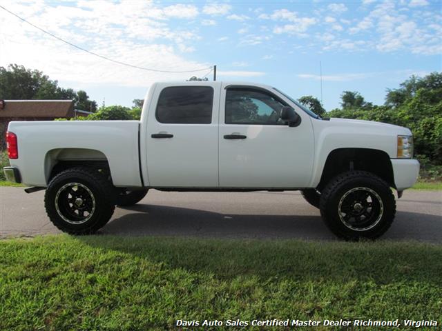 2009 Chevrolet Silverado 1500 Lifted LT 4X4 Crew Cab Short Bed