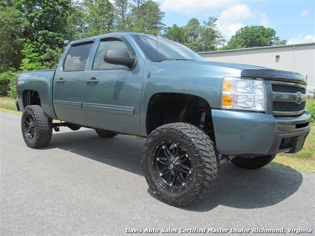 2011 Chevrolet Silverado 1500 LT - Photo 1 - North Chesterfield, VA 23237