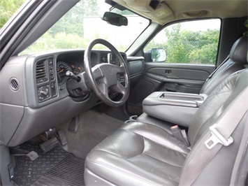 2004 Chevrolet Silverado 3500 LT (SOLD)   - Photo 7 - North Chesterfield, VA 23237