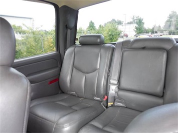 2004 Chevrolet Silverado 3500 LT (SOLD)   - Photo 9 - North Chesterfield, VA 23237