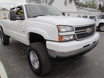 2005 Chevrolet Silverado 2500 LS (SOLD)   - Photo 5 - North Chesterfield, VA 23237