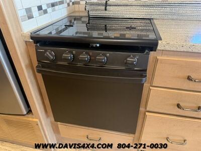 2018 Thor 29 M Hurricane Camper/ RV - Photo 57 - North Chesterfield, VA 23237