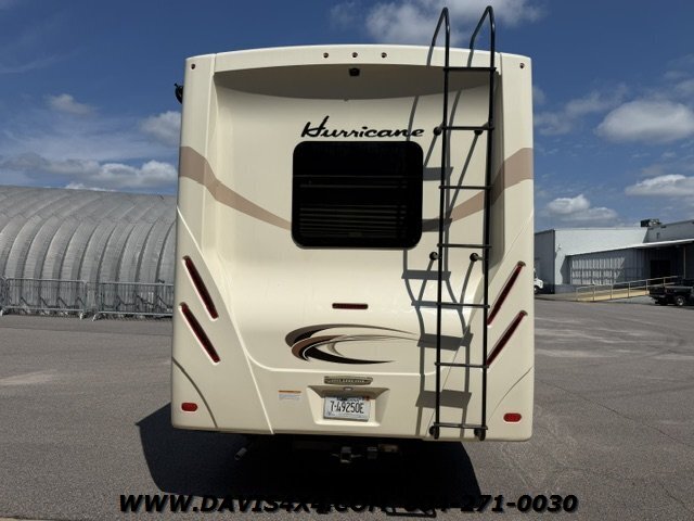 2018 Thor 29 M Hurricane Camper/ RV - Photo 5 - North Chesterfield, VA 23237