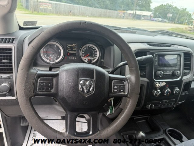 2016 RAM 3500 Laramie Utility 4x4 - Photo 9 - North Chesterfield, VA 23237