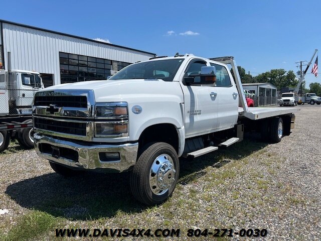 2022 Chevrolet 6500 HD Crew Cab 4x4 Flatbed Rollback Tow Truck - Photo 1 - North Chesterfield, VA 23237