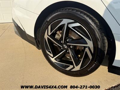 2024 Hyundai Sonata SEL   - Photo 9 - North Chesterfield, VA 23237