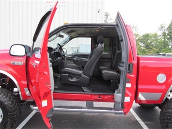 2004 Ford F-250 Super Duty Lariat (SOLD)   - Photo 2 - North Chesterfield, VA 23237