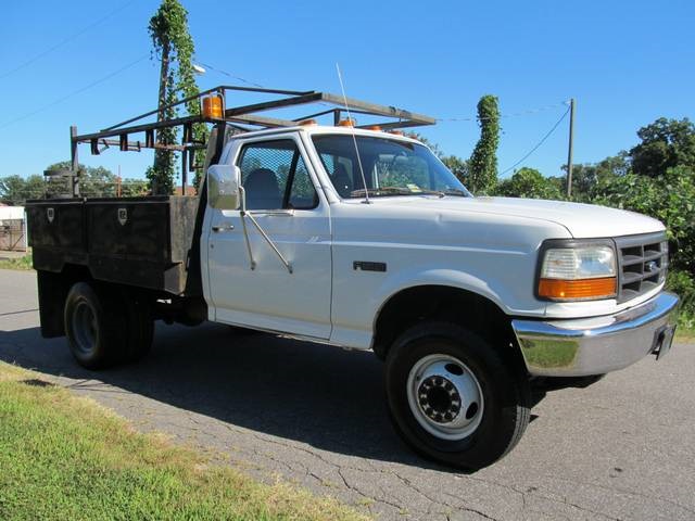 1997 Ford F450 Super Duty Regular Cab Flatbed Utility Commercial