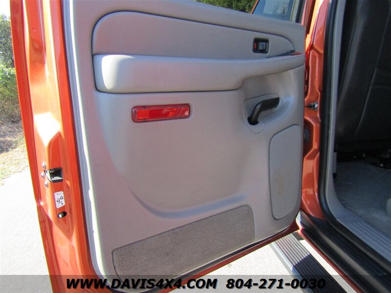 2005 Chevrolet Avalanche 1500 Crew Cab SUV/Pick Up Lifted 4X4   - Photo 17 - North Chesterfield, VA 23237
