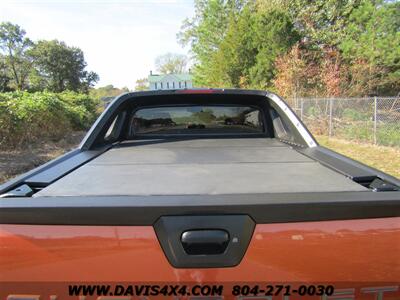 2005 Chevrolet Avalanche 1500 Crew Cab SUV/Pick Up Lifted 4X4   - Photo 11 - North Chesterfield, VA 23237