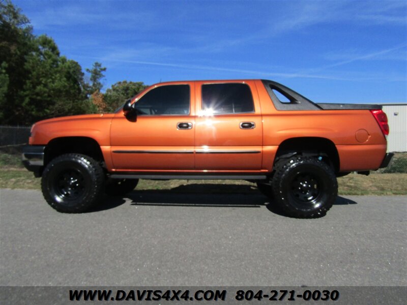 2005 Chevrolet Avalanche 1500 Crew Cab SUV/Pick Up Lifted 4X4   - Photo 13 - North Chesterfield, VA 23237