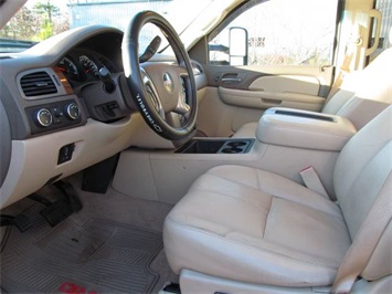 2008 GMC Sierra 3500 SLT   - Photo 6 - North Chesterfield, VA 23237