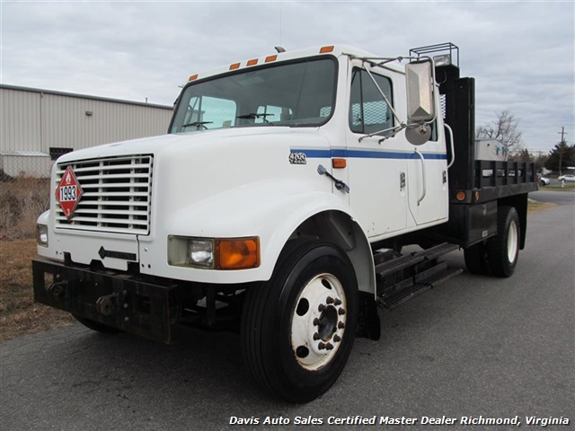 1998 International 4700 T444E Navistar