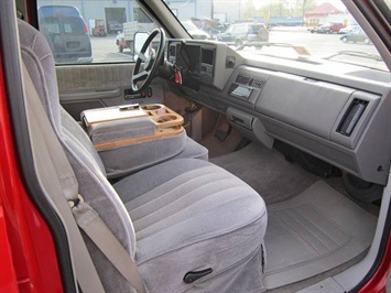 1993 Chevrolet C3500 Cheyenne (SOLD)   - Photo 3 - North Chesterfield, VA 23237