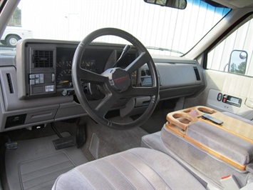 1993 Chevrolet C3500 Cheyenne (SOLD)   - Photo 6 - North Chesterfield, VA 23237