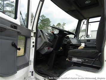 1995 Ford F700 CF7000 Cargo Series Diesel Roll Up 24 Foot Box (SOLD)   - Photo 22 - North Chesterfield, VA 23237