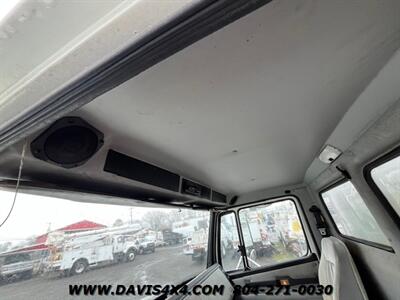 2001 Freightliner FL70 - Photo 19 - North Chesterfield, VA 23237