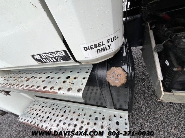 2001 Freightliner FL70 - Photo 21 - North Chesterfield, VA 23237