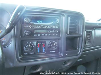 2004 GMC Sierra 2500 HD SLE 4X4 Crew Cab Long Bed   - Photo 10 - North Chesterfield, VA 23237