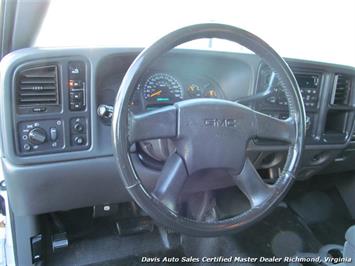 2004 GMC Sierra 2500 HD SLE 4X4 Crew Cab Long Bed   - Photo 9 - North Chesterfield, VA 23237