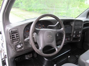 2006 CHEVROLET C5500 (SOLD)   - Photo 11 - North Chesterfield, VA 23237