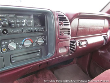 1999 Chevrolet Suburban K2500   - Photo 11 - North Chesterfield, VA 23237