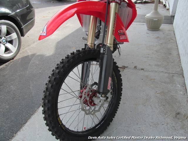 2006 Honda CRF450R Dirt Bike (SOLD)   - Photo 4 - North Chesterfield, VA 23237