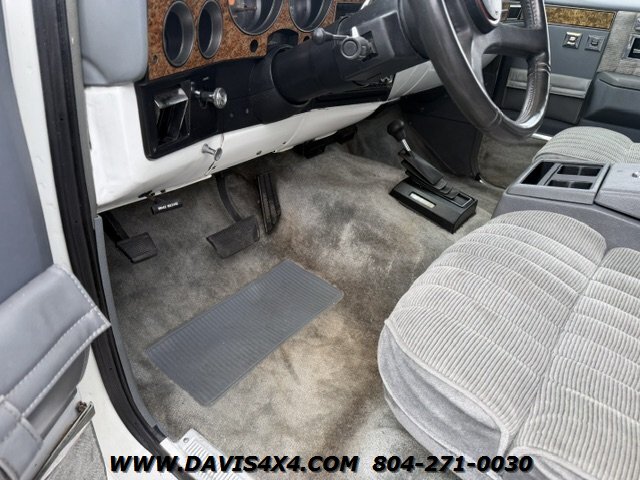 1990 GMC Suburban V1500 Squarebody 4x4 - Photo 11 - North Chesterfield, VA 23237