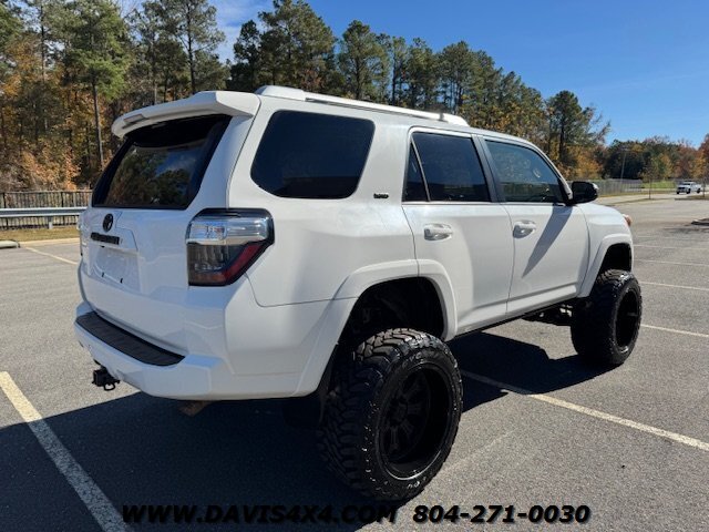 2015 Toyota 4Runner Lifted 4X4 - Photo 9 - North Chesterfield, VA 23237